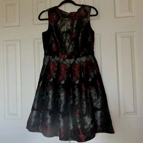 AGB fashion Luxe Floral Jacquard Mini party dress Sz 6 - Picture 3 of 15